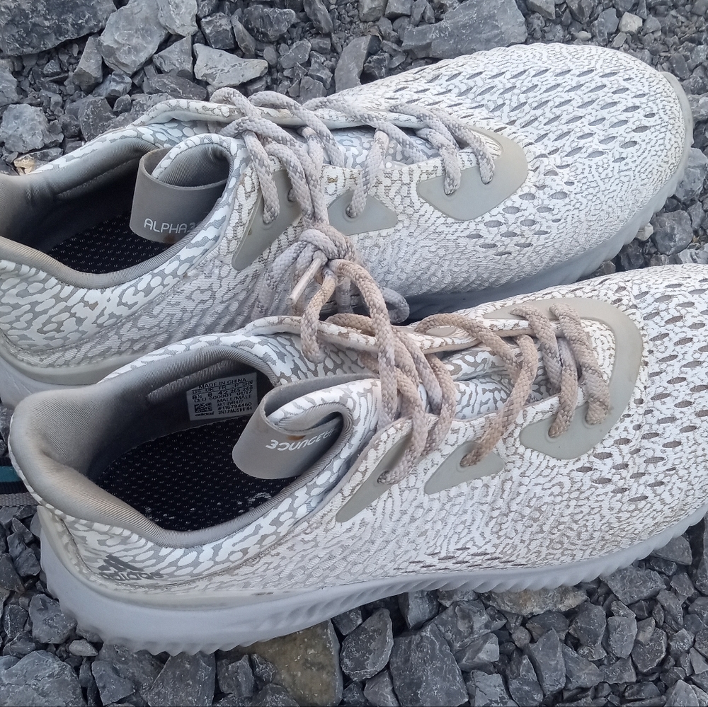 Adidas alpha 3 bounce white grey size 8.5